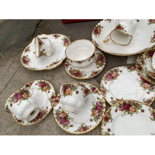 1950 - TWENTY TWO PIECES OF ROYAL ALBERT OLD COUNTRY ROSE TO INCLUDE TRIOS, SUGAR BOWL AND MILK JUG ETC