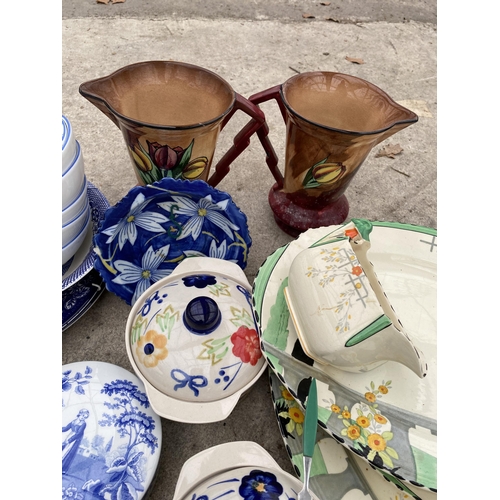 1951 - AN ASSORTMENT OF CERAMICS TO INCLUDE CUPS AND BLUE AND WHITE ITEMS ETC