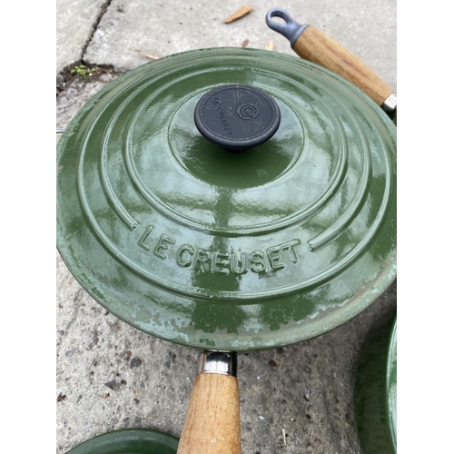 1975 - FOUR GRADUATED RETRO GREEN LE CREUSET PANS