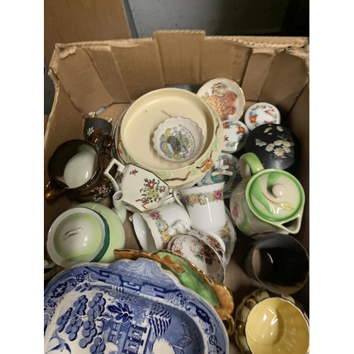 1220 - A BOX OF ASSORTED CERAMICS, BLUE AND WHITE ETC