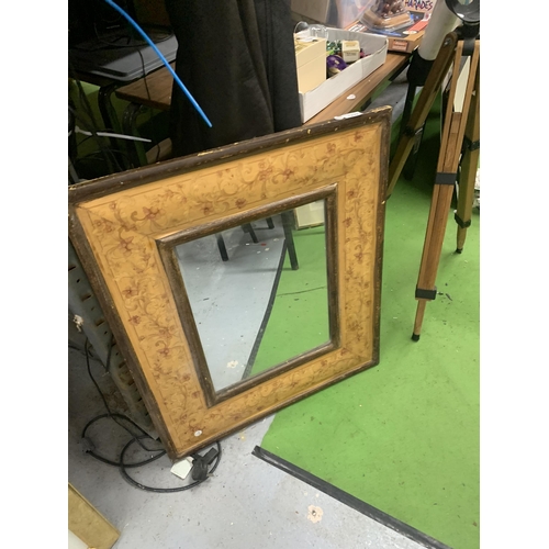 1229 - A FLORAL DESIGN WOODEN WALL MIRROR