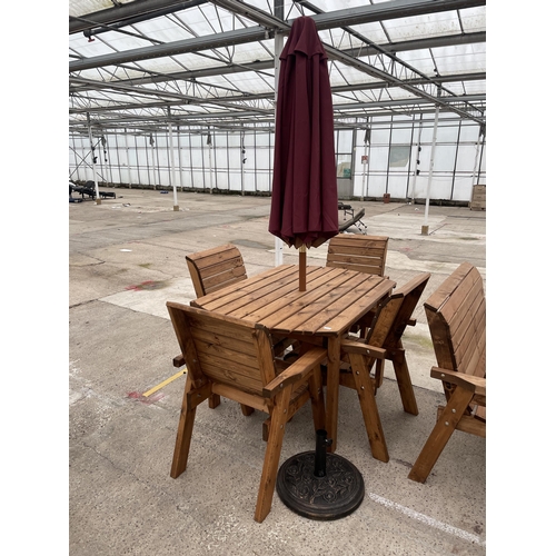 2221 - AN AS NEW EX DISPLAY CHARLES TAYLOR FOUR SEATER TABLE, FOUR CHAIRS A PARASOL AND BASE +VAT