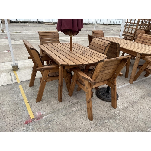 2221 - AN AS NEW EX DISPLAY CHARLES TAYLOR FOUR SEATER TABLE, FOUR CHAIRS A PARASOL AND BASE +VAT