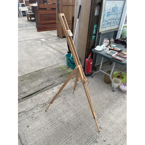 1628A - A DALER ROWNEY WOODEN ARTIST EASEL