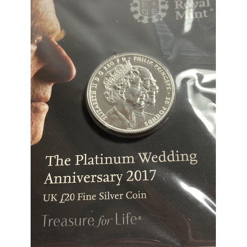 410 - A ROYAL MINT THE PLATINUM WEDDING ANNIVERSARY 2017 UK £20 FINE SILVER COIN