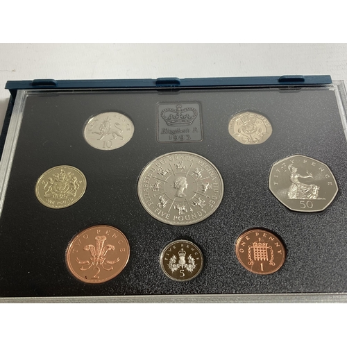 411 - THE ROYAL MINT 1993 PROOF COIN COLLECTION WITH COA