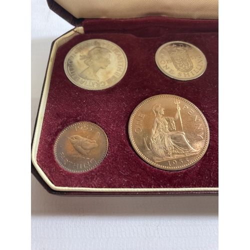 445 - THE ROYAL MINT QUEEN ELIZABETH II 1953 CORONATION PROOF SET FIRST COINAGE