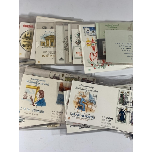 437 - A QUANTITY OF FIRST DAY COVERS TO INCLUDE THE SILVER JUBILEE THE QUEEN'S ACCESSION, GREAT BRITONS, F... 