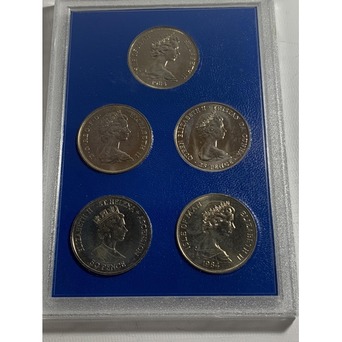 459 - A FIVE COIN SET OF THE ROYAL FAMILY CROWNS