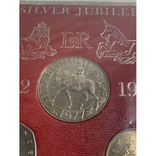 461 - A 1977 SILVER JUBILEE GREAT BRITAIN SEVEN COIN SET