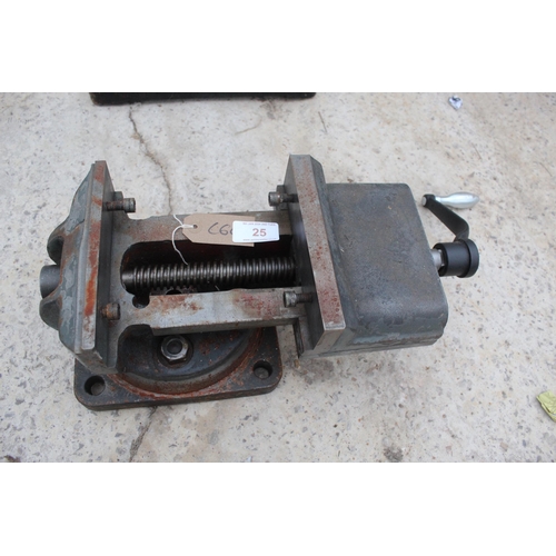 25 - SHAPER/MILL VICE (NO JAWS)  NO VAT