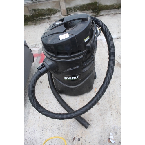 27 - TREND VACUUM (MISSING CLIPS )  NO VAT