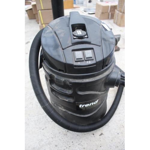 27 - TREND VACUUM (MISSING CLIPS )  NO VAT