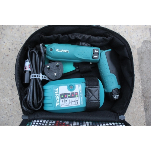 37 - MAKITA SCREWDRIVER  NO VAT