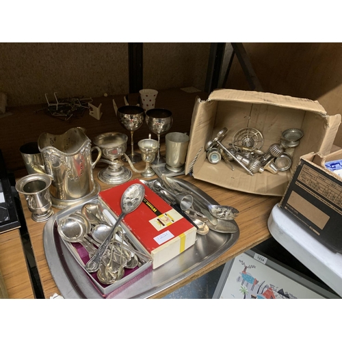 1221 - A BOX OF ASSORTED SILVER PLATED ITEMS, FLATWARE, STAINLESS STEEL TRAY ETC