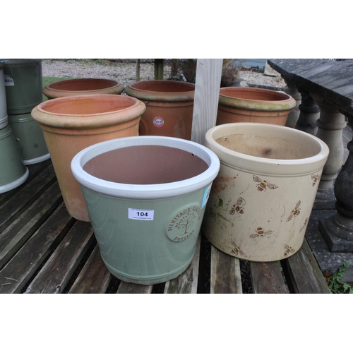 104 - 6 MEDIUM PLANTERS  + VAT