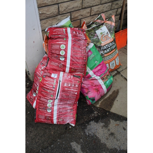 16 - 8 BAGS OF VARIOUS COMPOST  + VAT