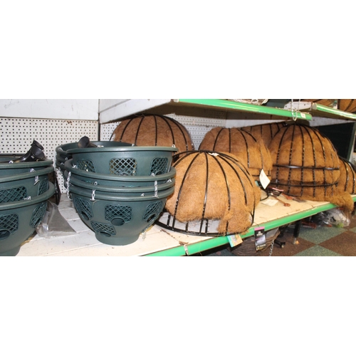 197 - 1 SHELF BASKETS (BOTTOM) + VAT