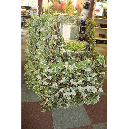 209 - IVY LEAF TRELLIS  + VAT