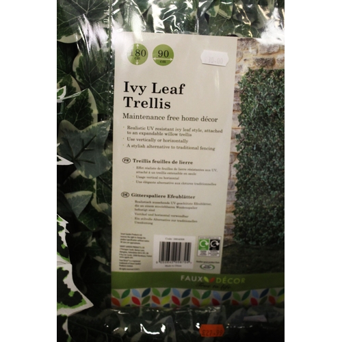 209 - IVY LEAF TRELLIS  + VAT