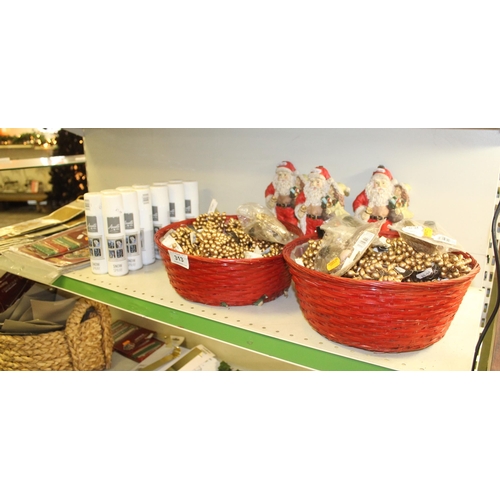 313 - 2 SHELVES OF CHRISTMAS ACCESSORIES (shelve not included) + VAT