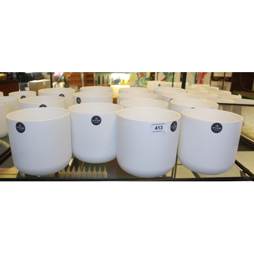 413 - 14 PLANT POTS  + VAT