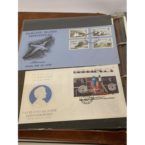 439A - A POST OFFICE FIRST DAY COVERS ALBUM TOGETHER WITH A ROYAL WEDDING 1973 STAMP ALBUM PRINCESS ANNE AN... 