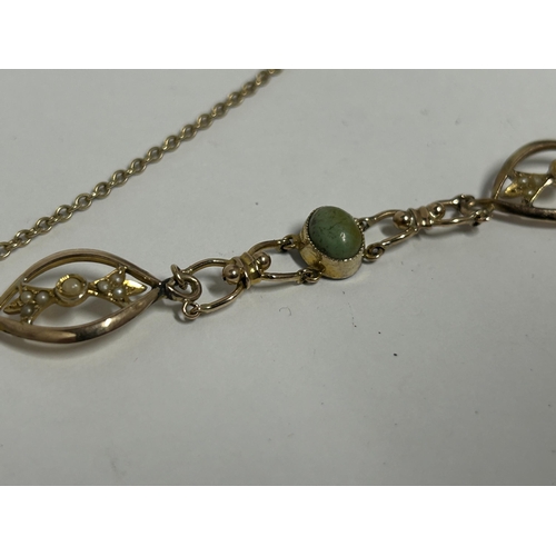 511 - A VINTAGE 9CT YELLOW GOLD, JADE AND PEARL BRACELET WITH SAFETY CHAIN GROSS WEIGHT 6.35 GRAMS, LENGTH... 