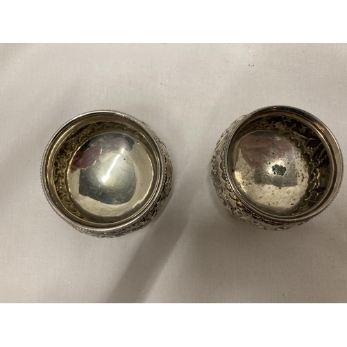 905A - A PAIR OF WHITE METAL CONTINENTAL OPEN SALTS