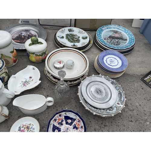 2057 - AN ASSORTMENT OF ITEMS TO INCLUDE CERAMIC PLATES AND LIDDED POTS ETC