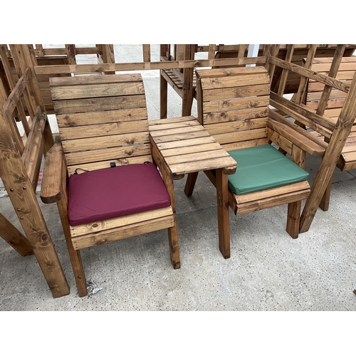 2224 - AN AS NEW EX DISPLAY CHARLES TAYLOR GARDEN ARBOUR WITH LOVE SEAT  *PLEASE NOTE VAT TO BE ADDED TO TH... 