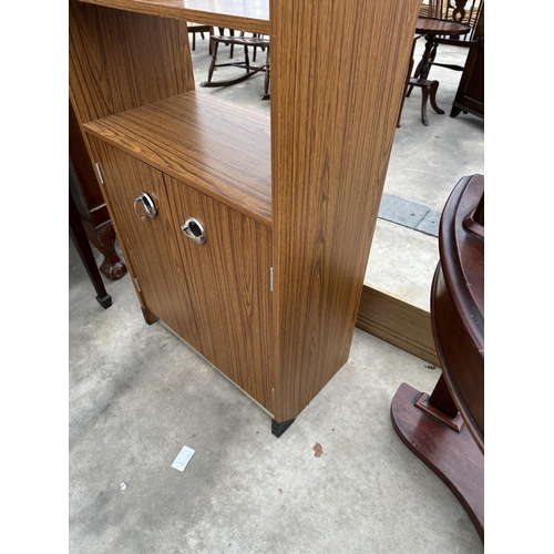 2808 - A RETRO TEAK EFFECT OPEN DISPLAY SHELVES WITH CUPBOARD TO BASE, 24