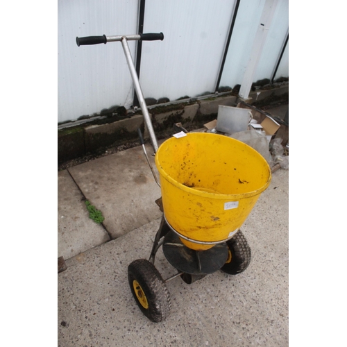 533 - FERTILISER SPREADER + VAT