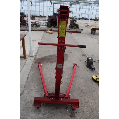 54 - 1 TONNE ENGINE CRANE NO VAT