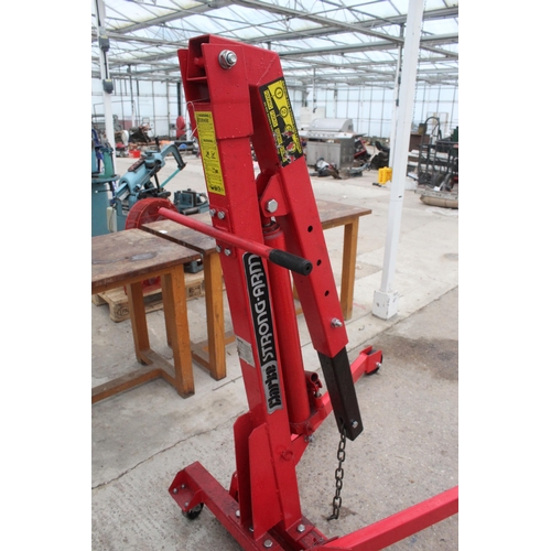 54 - 1 TONNE ENGINE CRANE NO VAT