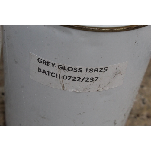 564 - 2 TINS 5LT GREY GLOSS + VAT