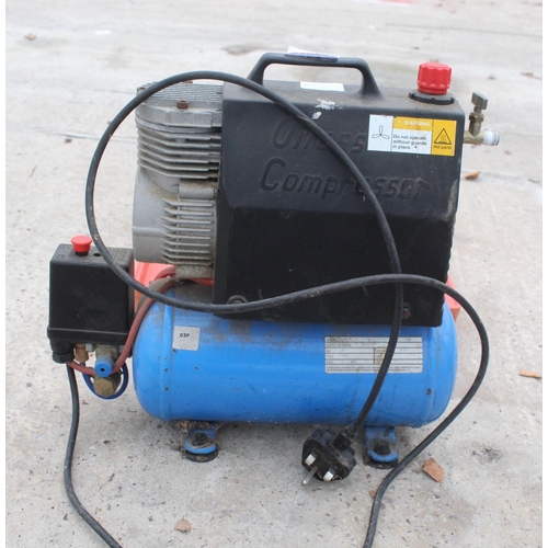 598 - AIR MASTER COMPRESSOR - NO VAT