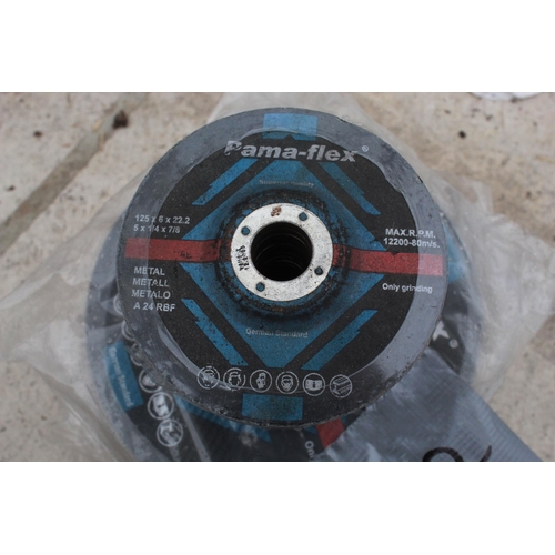 646 - 50 MIXED GRINDING DISCS  + VAT