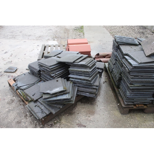 786 - 4 PALLETS OF MIXED ROOF TILES  + VAT