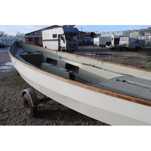 185 - DRASCOMBE LUGGER BOAT AND BOAT TRAILER SPEC LENGTH 5.72M WATERLINE LENGTH 4.57M BEAM 1.90M SAILING W... 