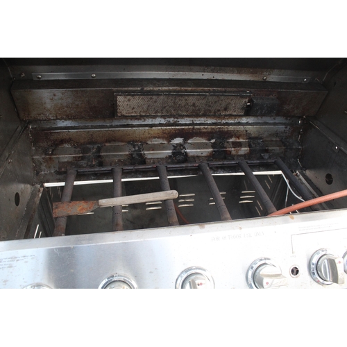 859 - A LARGE STAINLESS STEEL BBQ NO VAT