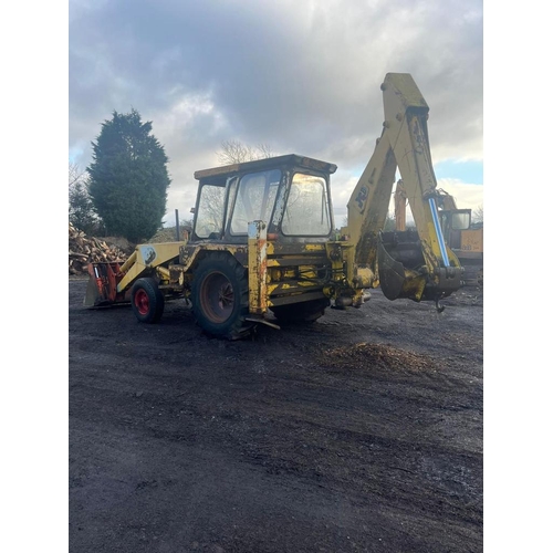 202 - JCB 3C GOOD RUNNER. LEYLAND ENGINE, ONE OF THE LAST MADE 3 GEAR LEVERS,   MOSTLY USED WITH FRONT SHO... 