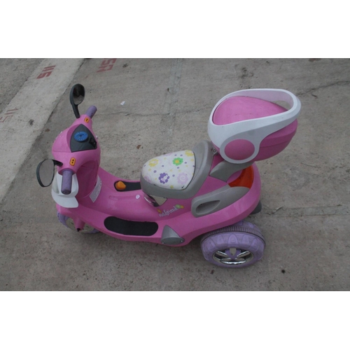 385 - GIRLS ELECTRIC MOPED - HELLO FRIEND WITH CHARGER - (GWO) - NO VAT