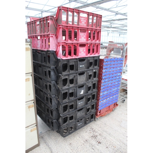 897 - A QUANTITY OF PLASTIC CRATES & A METAL TROLLEY NO VAT