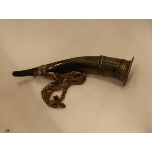 118 - A COMPANY OF FORESTERS' HORN WITH WHITE METAL PLAQUE AND DECORATION