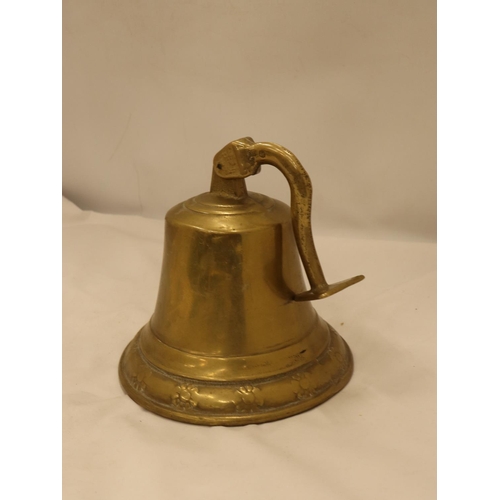 132 - A LARGE HEAVY BRASS WALL BELL, HEIGHT 20CM