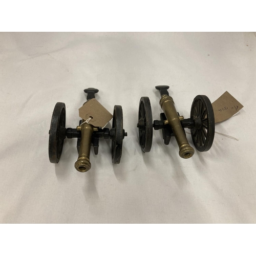 172 - A PAIR OF NON FIRING MODEL NAPOLEONIC WAR CANNONS, 12.5CM BARRELS, LENGTH 19CM