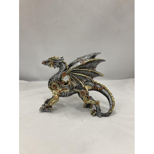 182 - A MECHANICAL STYLE DRAGON, HEIGHT 15CM, LENGTH 19CM