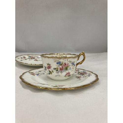 189 - A VINTAGE PART TEASET TO INCLUDE A CAKE PLATE, CREAM JUG, SUGAR BOWL, CUPS, SAUCERS AND SIDE PLATES