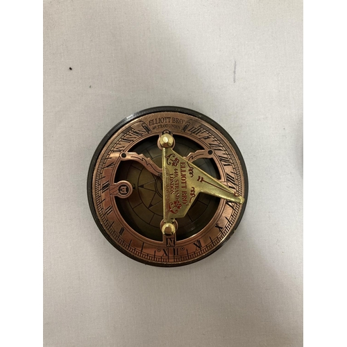 210 - A BRASS ROYAL NAVY SUN DIAL COMPASS